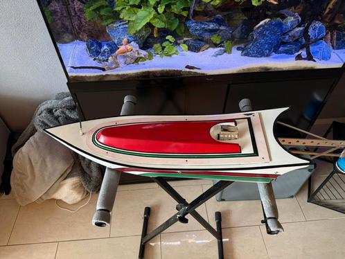 Rc boot long tale, Hobby en Vrije tijd, Modelbouw | Boten en Schepen, Zo goed als nieuw, 1:32 tot 1:50, Ophalen of Verzenden