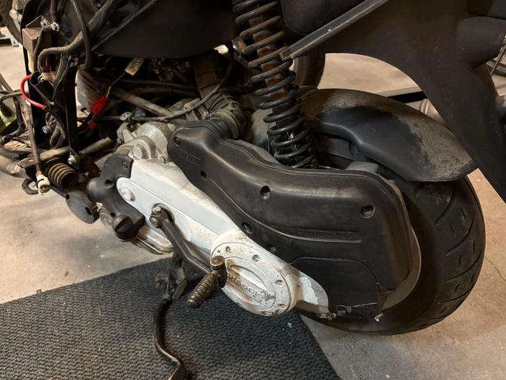 Piaggio zip 100cc blok onderdelen, Fietsen en Brommers, Brommeronderdelen | Scooters, Zo goed als nieuw, Piaggio, Blok, Ophalen of Verzenden