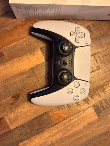 PS5 Controllers Nieuw met Bon - 2 stuks beschikbaar voor biedingen