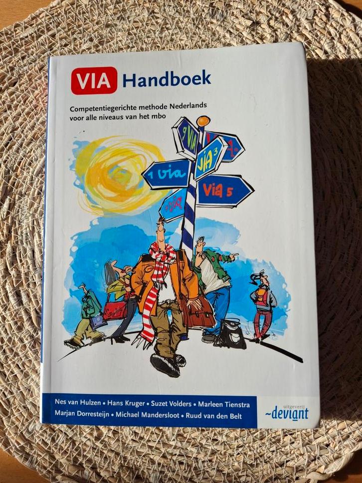 VIA Handboek MBO Nederlands - Zo goed als nieuw!, Boeken, Studieboeken en Cursussen, Zo goed als nieuw, MBO, Ophalen of Verzenden