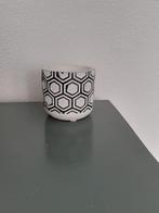 Klein bloempotje, Ophalen of Verzenden, Gebruikt, Binnen