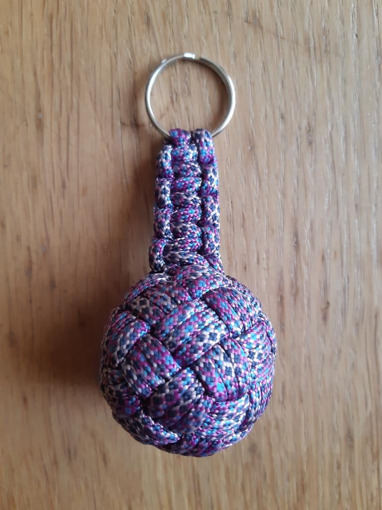 Drijvende sleutelhanger van Paracord 550 handgeknoopt, Ophalen of Verzenden, Nieuw, Overige typen