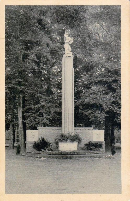 04449 - Apeldoorn - Gedenkteken slachtoffers '40 '45, Verzamelen, Ansichtkaarten | Nederland, Ongelopen, Gelderland, 1940 tot 1960
