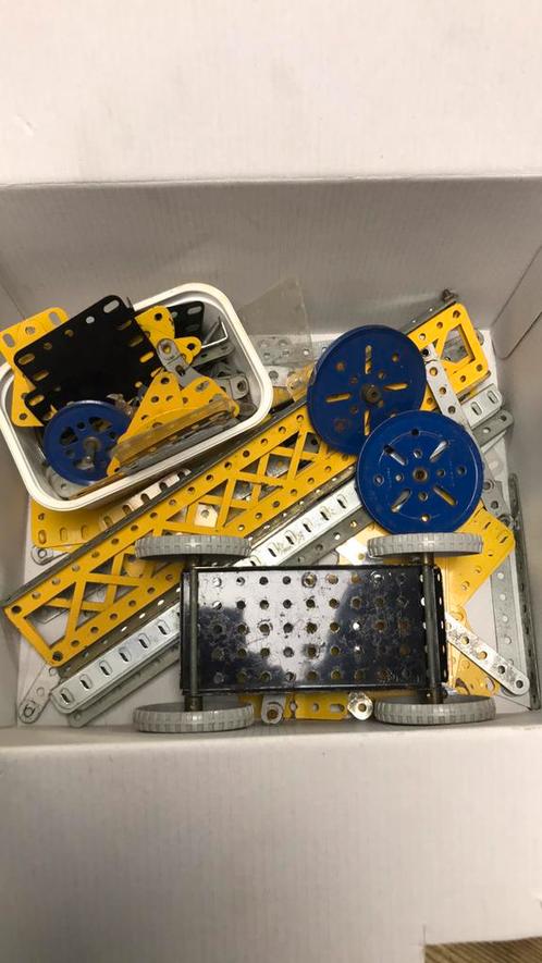 Doos met meccano (onderdelen), Antiek en Kunst, Antiek | Speelgoed, Ophalen of Verzenden