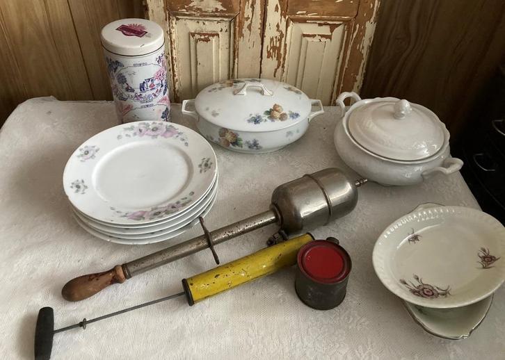 Brocante Blik - serveerschalen - borden - insectenspuit, Antiek en Kunst, Curiosa en Brocante, Ophalen of Verzenden