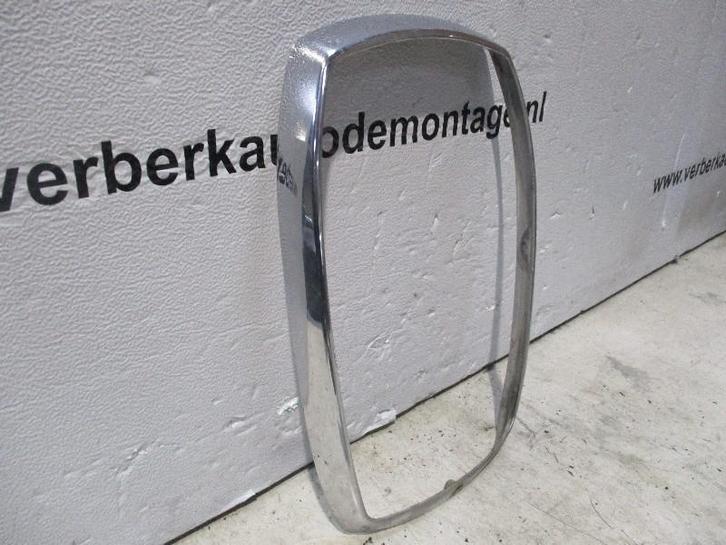 Koplamp Links sierring Mercedes-Benz /8 (W115) 1972 100710, Auto-onderdelen, Verlichting, Mercedes-Benz, Gebruikt