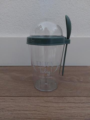 Riviera Maison yoghurt cup beker met lepel beschikbaar voor biedingen
