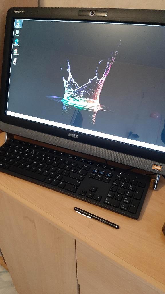 Dell Inspiron All In One Pc 22" Touchscreen..Win 11/Office, Computers en Software, Windows Laptops, Refurbished, SSD, 2 tot 3 Ghz