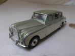 1963 Dinky Toys 198 ROLLS ROYCE PHANTOM V + DRIVER. (-C-)