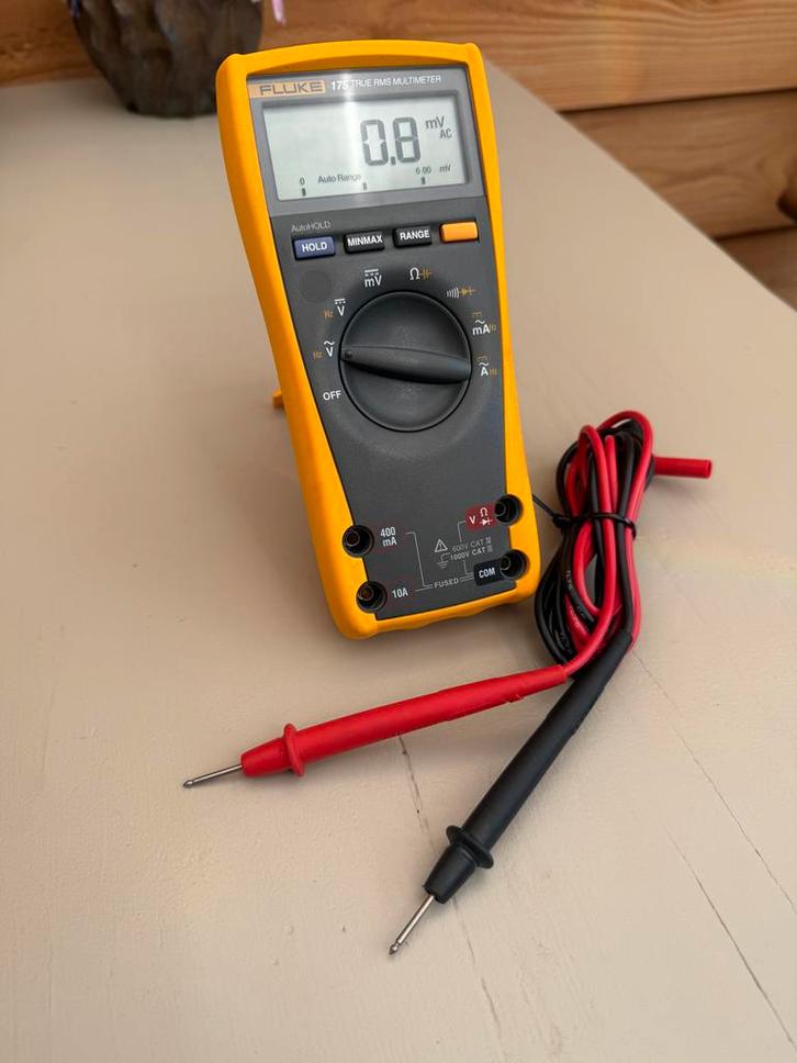 Fluke 175 True RMS Multimeter - Perfect voor Elektra!, Doe-het-zelf en Verbouw, Meetapparatuur, Zo goed als nieuw, Multimeter
