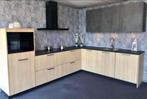 Showroomkeuken Hoekkeuken met Apparatuur - Weert, Huis en Inrichting, Keuken | Complete keukens, Ophalen, Overige kleuren, Hoekkeuken