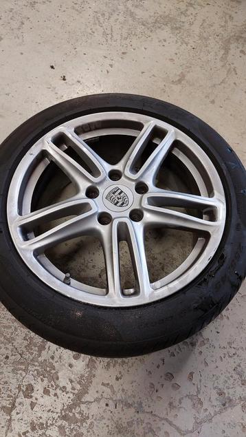 Porsche Panamera 19 inch velgen beschikbaar voor biedingen