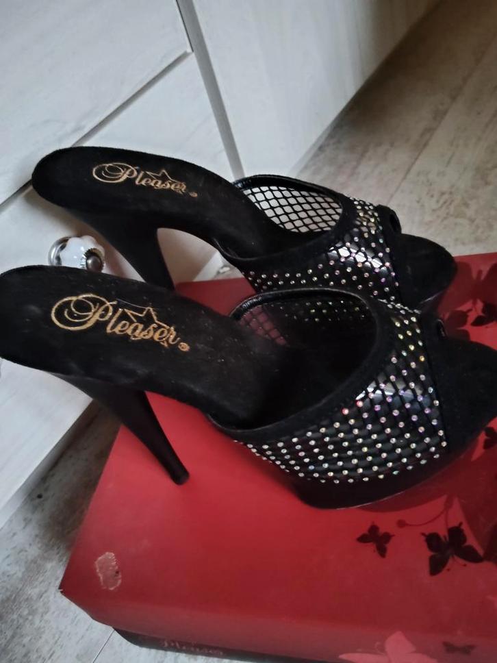 Glitter Pumps met Hoge Hak 39, Kleding | Dames, Schoenen, Zo goed als nieuw, Pumps, Zwart, Ophalen of Verzenden