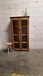 Vitrine kast, Ophalen, Met deur(en), 50 tot 100 cm, Zo goed als nieuw