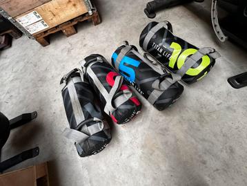 Titan Sandbags 25kg ,20kg ,15kg,10kg beschikbaar voor biedingen