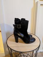 Chie Mihara Enkellaarsjes - Maat 38, Kleding | Dames, Schoenen, Ophalen of Verzenden, Zo goed als nieuw, Zwart, Lage of Enkellaarzen