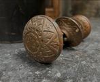 Oud deurbeslag knoppen & rozetten oosters sober oosters, Doe-het-zelf en Verbouw, Hang- en Sluitwerk, Ophalen of Verzenden