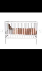 Ledikant met matras en toebehoren, Kinderen en Baby's, Babywiegjes en Ledikanten, Ophalen, Zo goed als nieuw, Ledikant