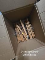 Houten Broek kledinghangers - 24 stuks, Ophalen of Verzenden, Gebruikt, Hout, Volwassenen