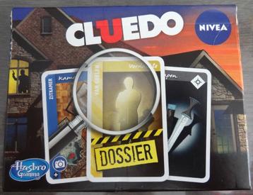 Cluedo kaartspel beschikbaar voor biedingen