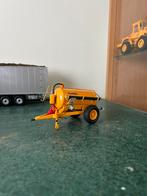 Veenhuis tank verbouwd 1:32, Ophalen of Verzenden, Zo goed als nieuw, Tractor of Landbouw, Overige merken