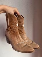 Lola Cruz beige leren western stijl cowboy laarzen, Lola Cruz, Lage of Enkellaarzen, Ophalen of Verzenden, Zo goed als nieuw