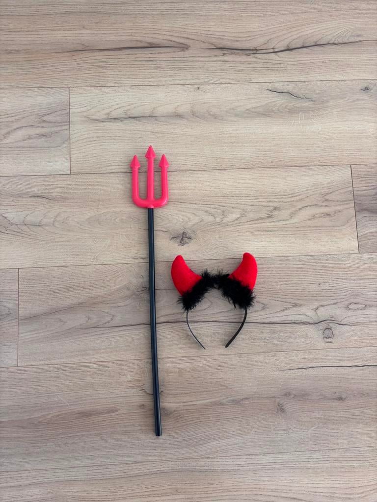Duivel accessoires, Ophalen of Verzenden, Zo goed als nieuw, Carnaval, Accessoires
