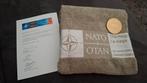 Nato Navo Summit top herdenkings munt en handdoek, Postzegels en Munten, Ophalen of Verzenden, Overige materialen