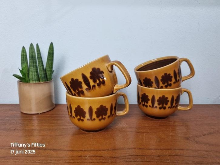Kopje Boch "Menuet" decor Athena mt1, Antiek en Kunst, Antiek | Servies los, Ophalen of Verzenden