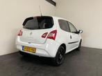 Renault Twingo 1.2 16V Parisienne. APK 02-2027! (bj 2014), Auto's, Voorwielaandrijving, Twingo, Gebruikt, 4 cilinders