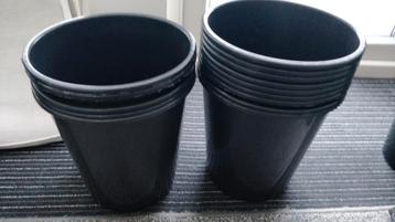 Bloempot, sierpot, plantenpot, plantenbak 4 lt beschikbaar voor biedingen