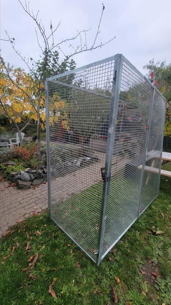 Hondenren/ kattenren. Kooi voor grote parkieten/papagaaien., Dieren en Toebehoren, Hondenhokken, Zo goed als nieuw, 100 cm of meer