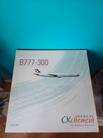Cathay Pacific 777-300 1/200 model, Verzamelen, Luchtvaart en Vliegtuigspotten, Nieuw, Ophalen of Verzenden