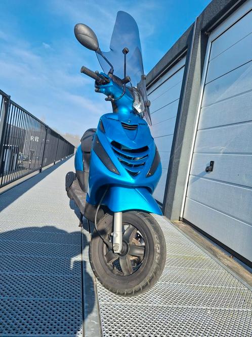 Piaggio Zip 4T 2017 Ice Candy Blue, Fietsen en Brommers, Scooters | Piaggio, Zo goed als nieuw, Zip, Ophalen