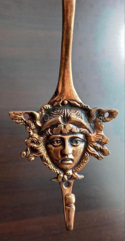 Antiek brons vrouw muurhaak, handdoekhaak.nr1, Antiek en Kunst, Kunst | Overige Kunst, Ophalen of Verzenden