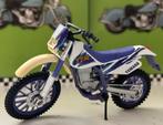 Yamaha TT 250 R - Maisto 1/18, Ophalen of Verzenden, Zo goed als nieuw, Motor, Maisto
