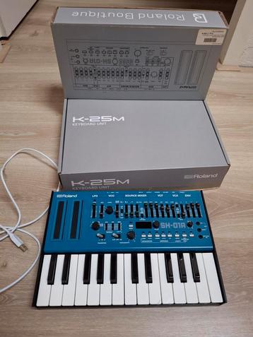 Roland SH-01A + K-25M Keyboard Unit beschikbaar voor biedingen