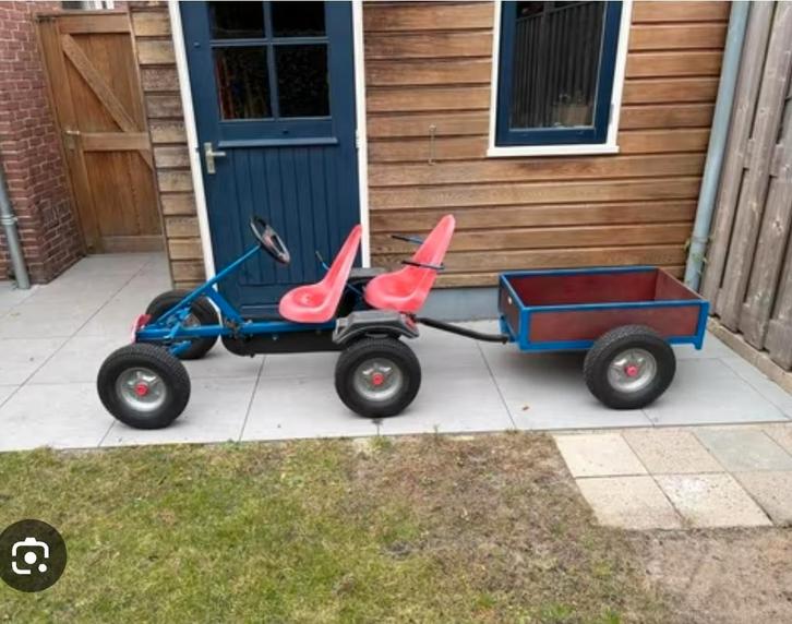 Skelter met aanhanger en extra zitje, Kinderen en Baby's, Speelgoed | Buiten | Voertuigen en Loopfietsen, Gebruikt, Trapvoertuig