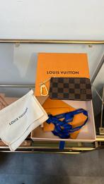 Louis Vuitton pouch, Sieraden, Tassen en Uiterlijk, Portemonnees, Ophalen of Verzenden