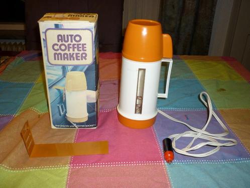 Oude antieke auto koffiezetapparaat 12 V in originele doos, Auto diversen, Auto-accessoires, Zo goed als nieuw, Ophalen of Verzenden