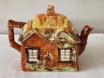 Theepot (Price Kensington Ye Old Cottage Teapot) beschikbaar voor biedingen