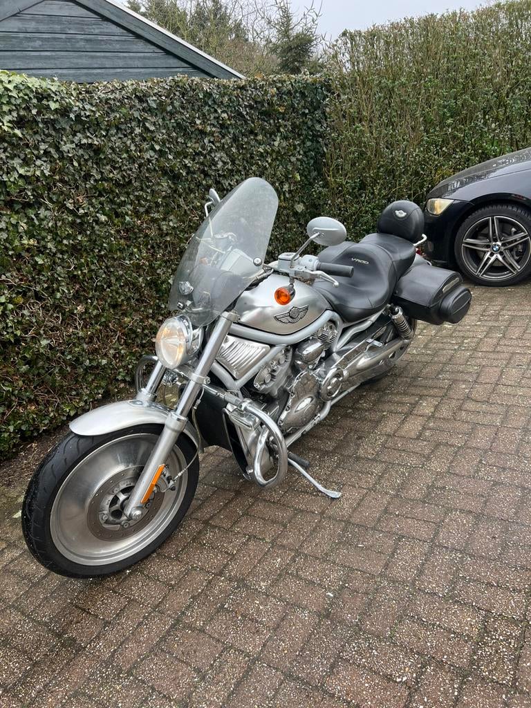 Te koop Harley Davidson V-ROD, chroom/grijs, 2 cilinders, Particulier, Meer dan 35 kW, Chopper