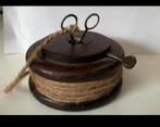 Antieke Houten Touwdispenser met Schaar - Gereedschapscollec, Antiek en Kunst, Antiek | Gereedschap en Instrumenten, Ophalen of Verzenden