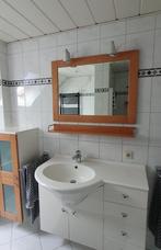Wastafelmeubel - handdoekenkast - spiegel - planchette, Huis en Inrichting, Badkamer | Badkamermeubels, Ophalen, 25 tot 50 cm