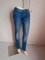 Hele Mooie en Leuke spijkerBROEK, maat 38, BERSHKA, Blauw, Zo goed als nieuw, W30 - W32 (confectie 38/40), Bershka