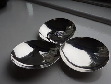 Verzilverd Bonbonschaaltje met handvat en 3 schaaltjes beschikbaar voor biedingen