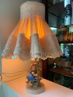 Hummel lamp van meisje met originele kap, Huis en Inrichting, Ophalen of Verzenden, Zo goed als nieuw, Minder dan 50 cm