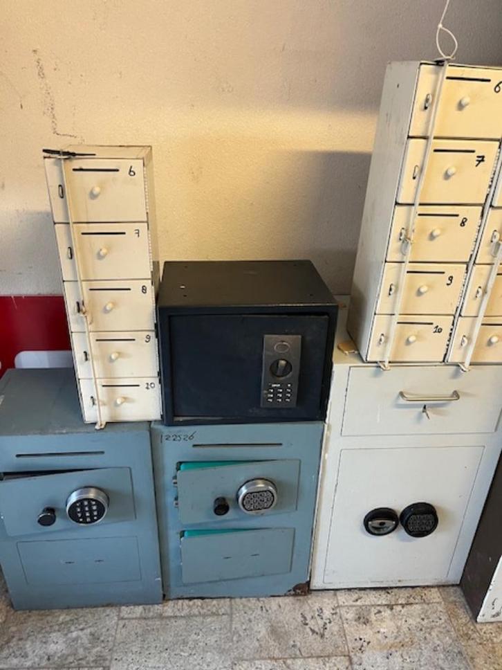 SPOED!! Partij afstortkluizen en dropboxen in 1 koop, Huis en Inrichting, Brandblussers en Brandkasten, Gebruikt, Brandkast, Ophalen of Verzenden