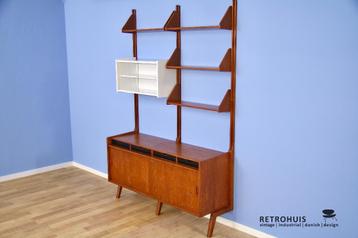 Mid-century vintage wandmeubel Elementa wandsysteem 1960s beschikbaar voor biedingen