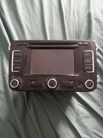 VW radio RNS 310 met navigatie, Ophalen, Zo goed als nieuw